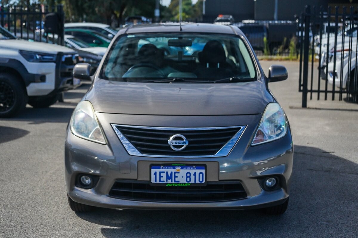 Nissan Almera image 3