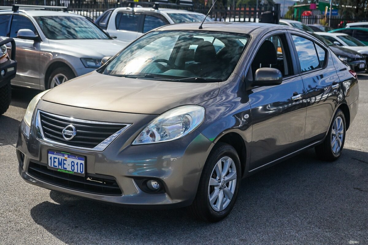 Nissan Almera image 4