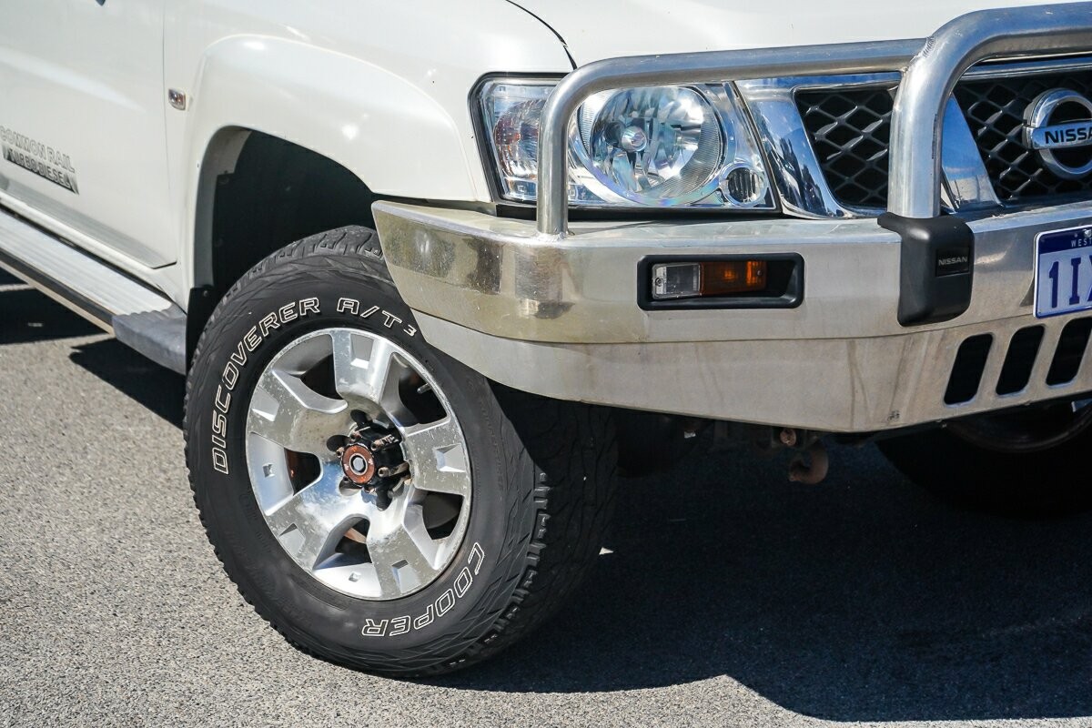 Nissan Patrol image 2
