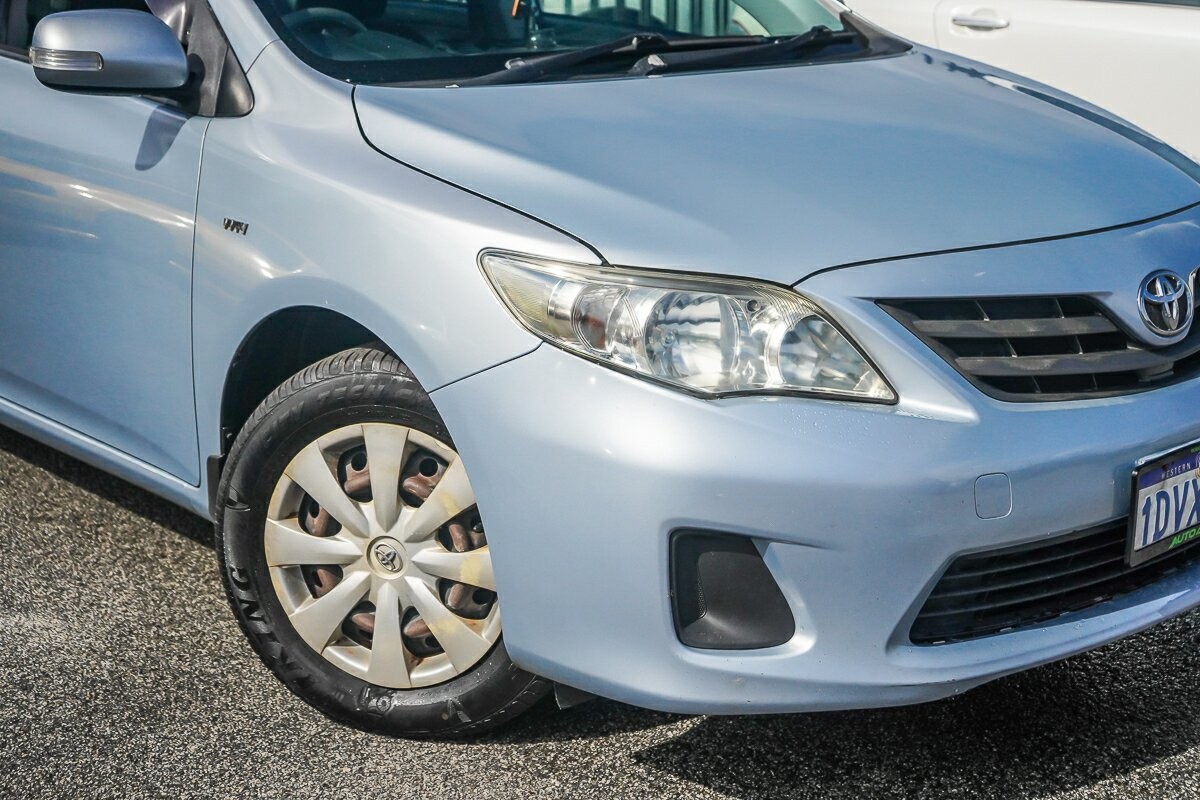 Toyota Corolla image 2