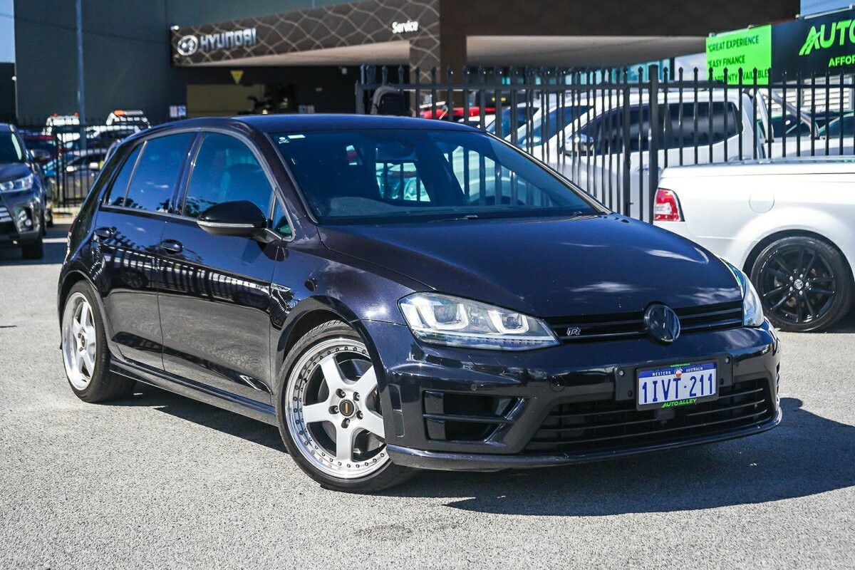 Volkswagen Golf image 1