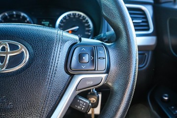 https://vehicle-cdn.autoleague.cloud/4294_81009919_17.jpg