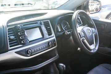 https://vehicle-cdn.autoleague.cloud/4294_81009919_21.jpg