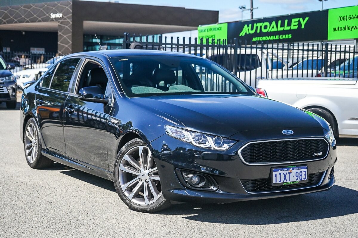 Ford Falcon image 1