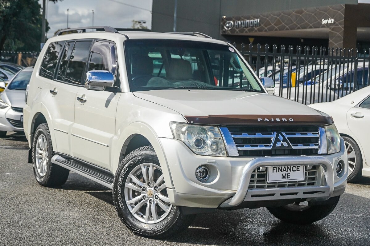 Mitsubishi Pajero image 1
