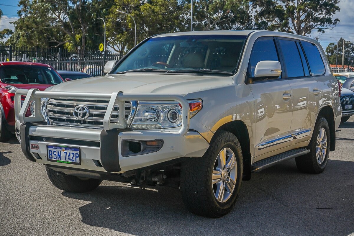 Toyota Landcruiser image 4