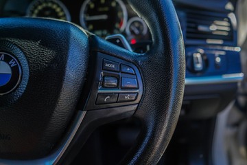 https://vehicle-cdn.autoleague.cloud/4294_81010068_14.jpg