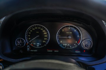 https://vehicle-cdn.autoleague.cloud/4294_81010068_16.jpg