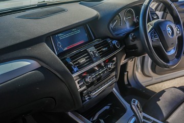 https://vehicle-cdn.autoleague.cloud/4294_81010068_21.jpg