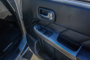 https://vehicle-cdn.autoleague.cloud/4294_81010069_12.jpg