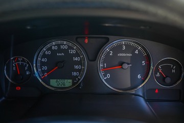https://vehicle-cdn.autoleague.cloud/4294_81010069_15.jpg