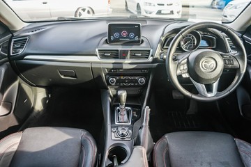 https://vehicle-cdn.autoleague.cloud/4294_81010084_10.jpg
