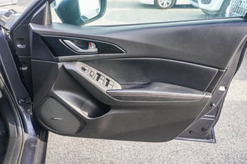 https://vehicle-cdn.autoleague.cloud/4294_81010084_11.jpg