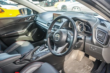 https://vehicle-cdn.autoleague.cloud/4294_81010084_12.jpg
