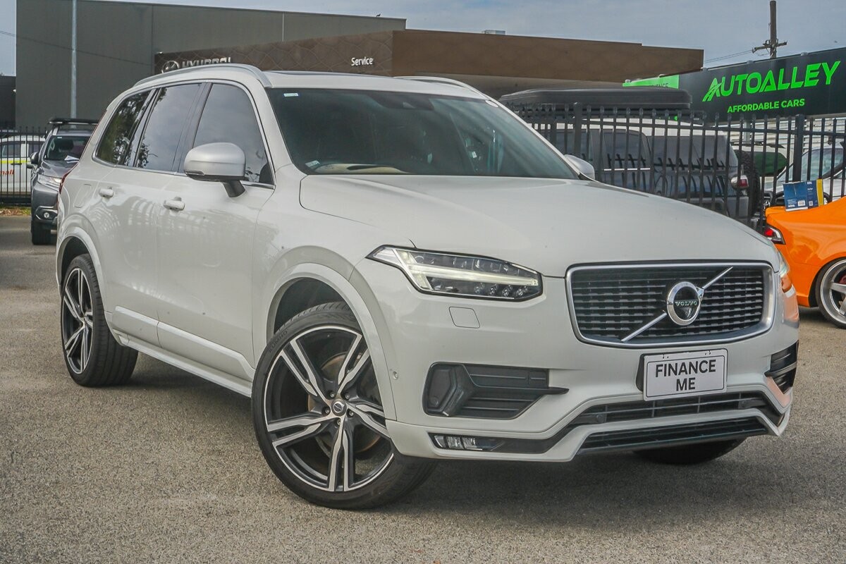 Volvo Xc90 image 1