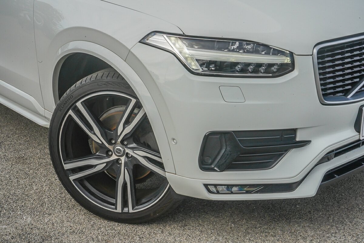 Volvo Xc90 image 2