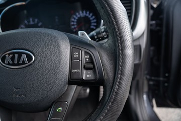 https://vehicle-cdn.autoleague.cloud/4294_81010139_14.jpg