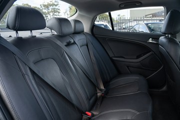 https://vehicle-cdn.autoleague.cloud/4294_81010139_9.jpg