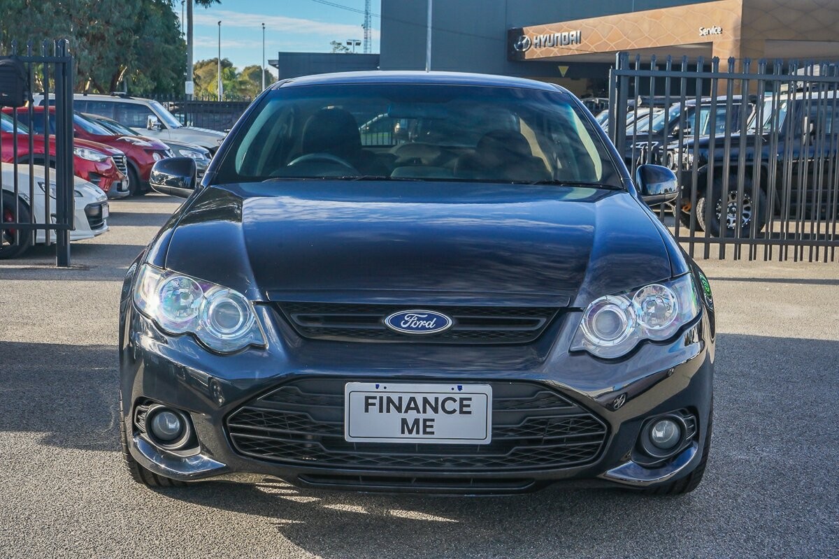 Ford Falcon image 3