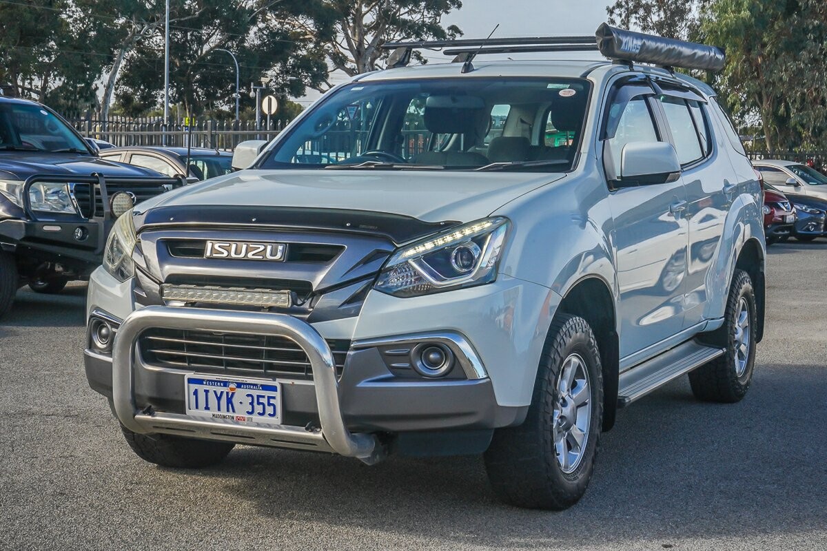 Isuzu Mu-x image 4