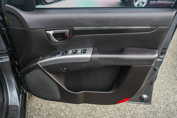 https://vehicle-cdn.autoleague.cloud/4294_81010310_11.jpg