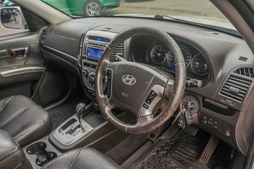 https://vehicle-cdn.autoleague.cloud/4294_81010323_13.jpg
