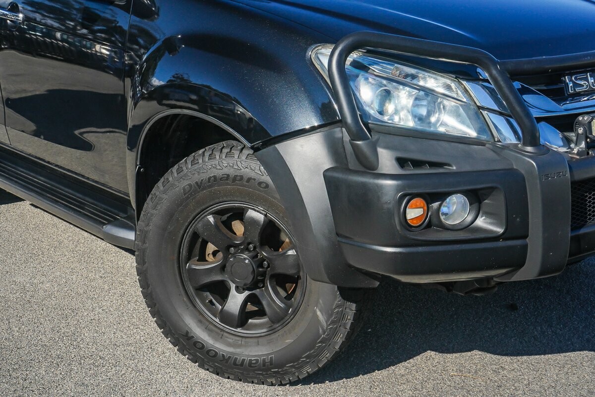 Isuzu Mu-x image 2