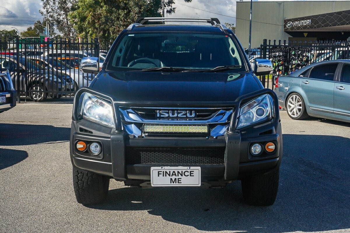 Isuzu Mu-x image 3