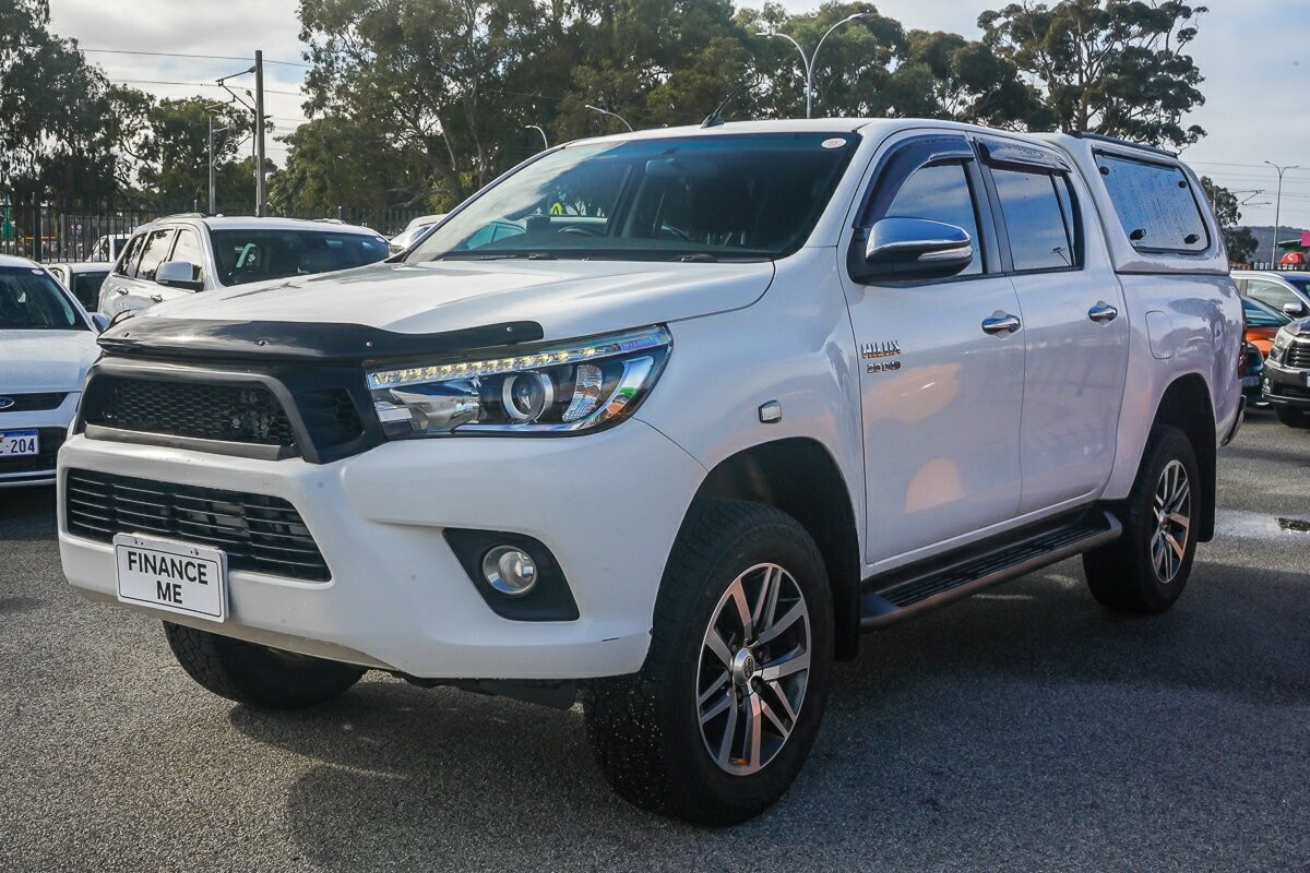 Toyota Hilux image 4