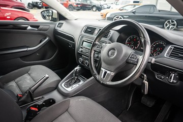 https://vehicle-cdn.autoleague.cloud/4294_81010360_13.jpg