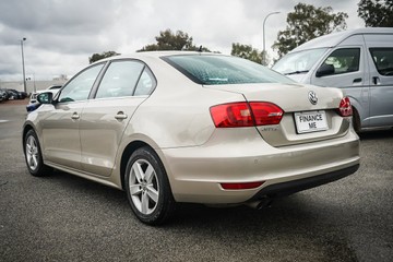 https://vehicle-cdn.autoleague.cloud/4294_81010360_6.jpg