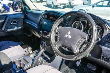 https://vehicle-cdn.autoleague.cloud/4294_81010397_11.jpg