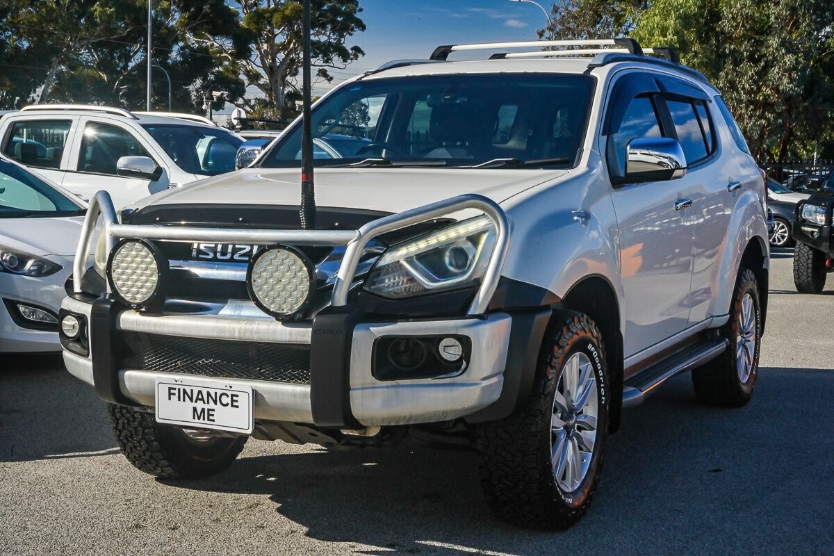 Isuzu Mu-x image 4