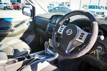 https://vehicle-cdn.autoleague.cloud/4294_81010513_13.jpg