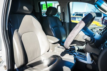 https://vehicle-cdn.autoleague.cloud/4294_81010513_14.jpg