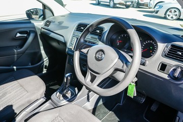 https://vehicle-cdn.autoleague.cloud/4294_81010516_13.jpg