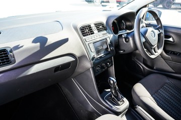 https://vehicle-cdn.autoleague.cloud/4294_81010516_18.jpg