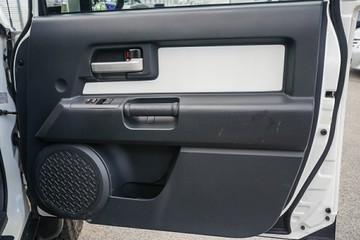 https://vehicle-cdn.autoleague.cloud/4294_81010552_12.jpg