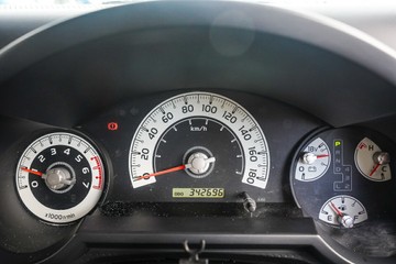 https://vehicle-cdn.autoleague.cloud/4294_81010552_15.jpg