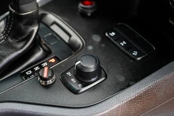 https://vehicle-cdn.autoleague.cloud/4294_81010564_18.jpg