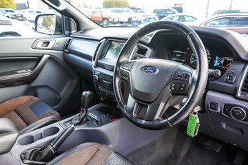 https://vehicle-cdn.autoleague.cloud/4294_81010565_13.jpg