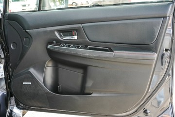 https://vehicle-cdn.autoleague.cloud/4294_81010592_12.jpg