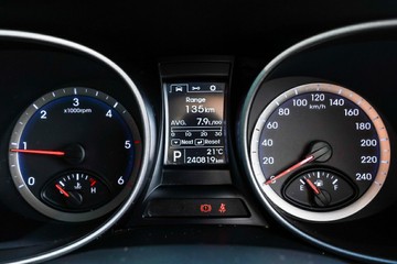 https://vehicle-cdn.autoleague.cloud/4294_81010623_15.jpg