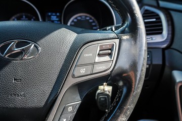 https://vehicle-cdn.autoleague.cloud/4294_81010623_17.jpg