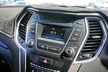 https://vehicle-cdn.autoleague.cloud/4294_81010623_18.jpg