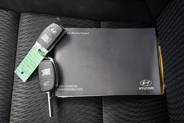 https://vehicle-cdn.autoleague.cloud/4294_81010623_23.jpg