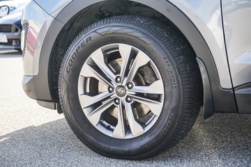 https://vehicle-cdn.autoleague.cloud/4294_81010623_5.jpg