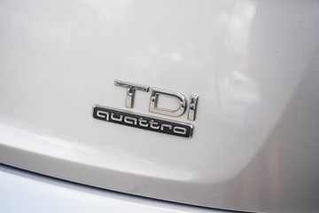 https://vehicle-cdn.autoleague.cloud/4294_81010625_9.jpg