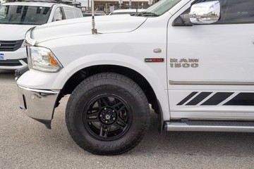 https://vehicle-cdn.autoleague.cloud/4294_81010668_5.jpg
