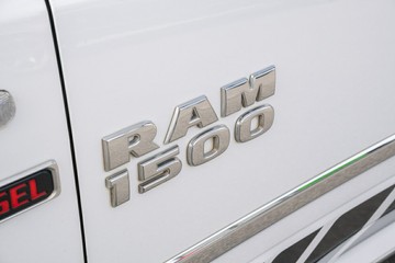https://vehicle-cdn.autoleague.cloud/4294_81010668_9.jpg